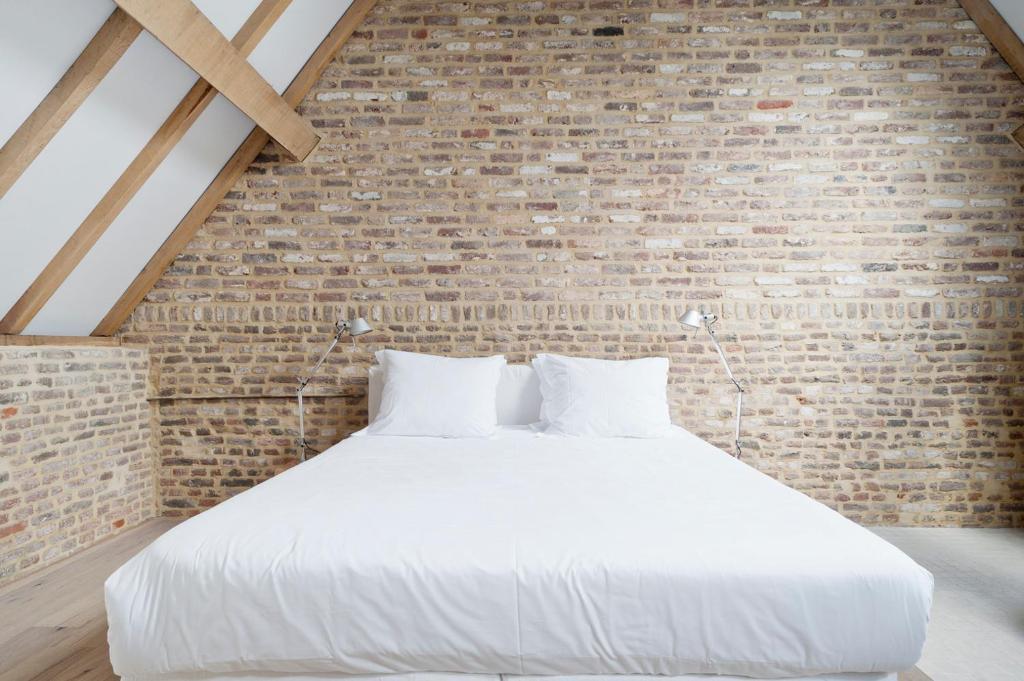 Penzion Cour 8 Lofts Maastricht Pokoj fotografie