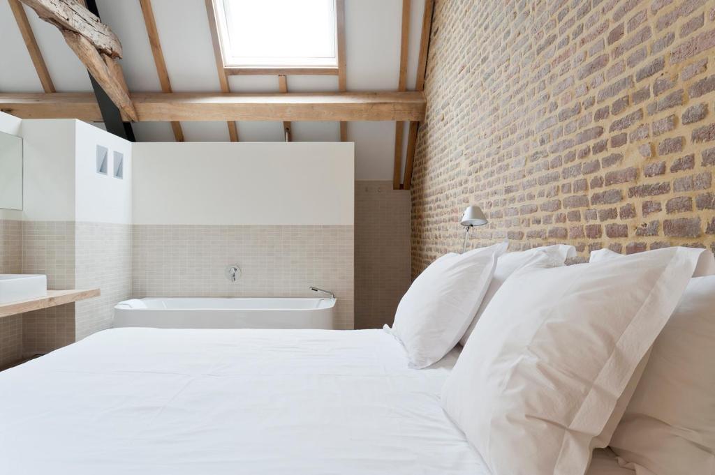 Penzion Cour 8 Lofts Maastricht Pokoj fotografie
