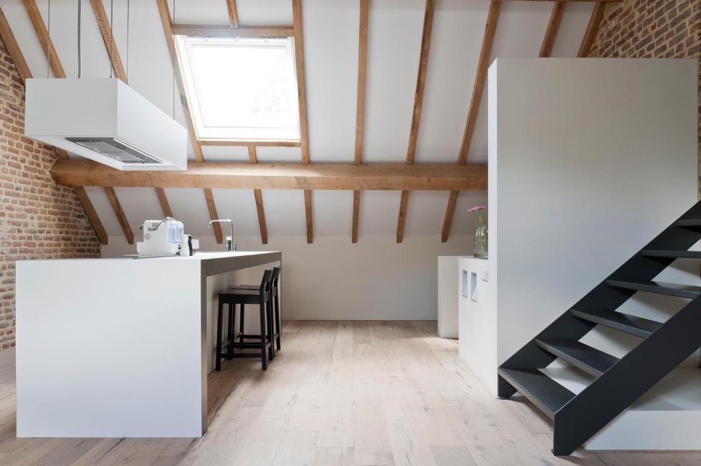 Penzion Cour 8 Lofts Maastricht Pokoj fotografie